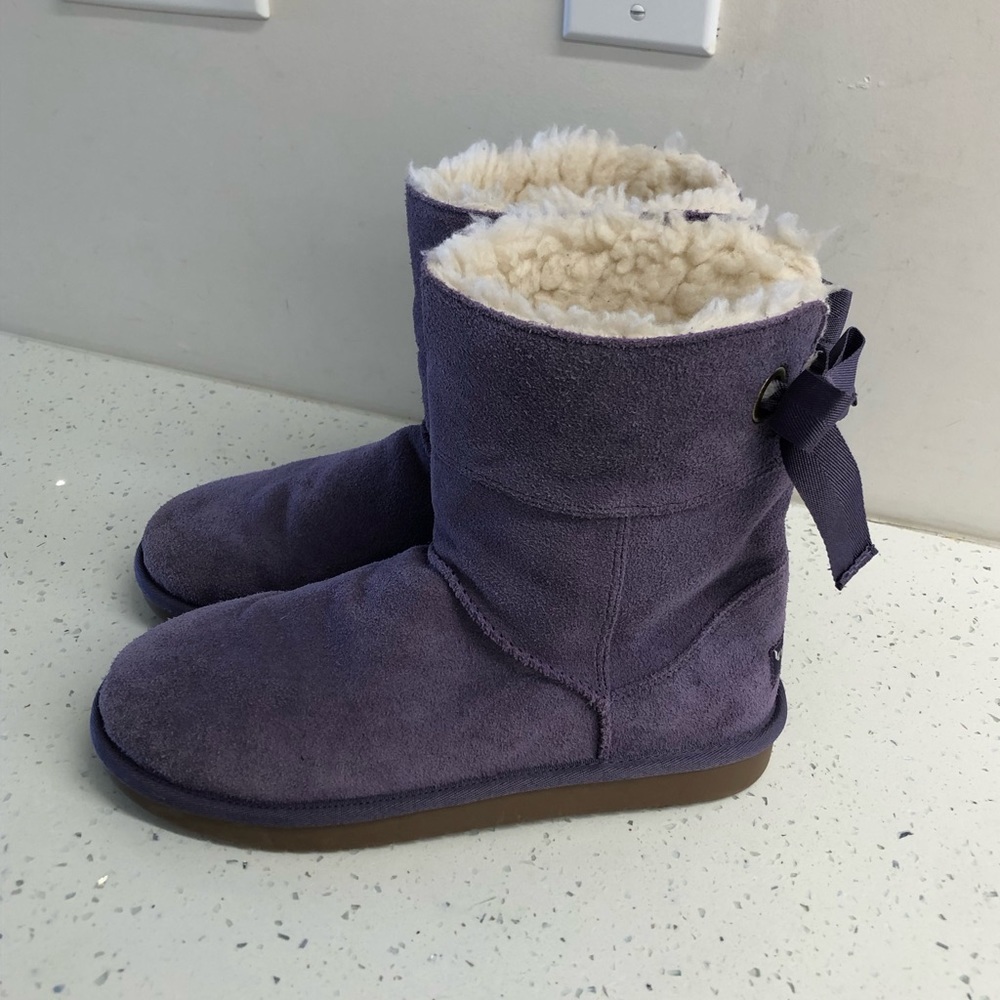Koolaburra by Ugg purple suede bow boots size 5Y/ womens 6.5